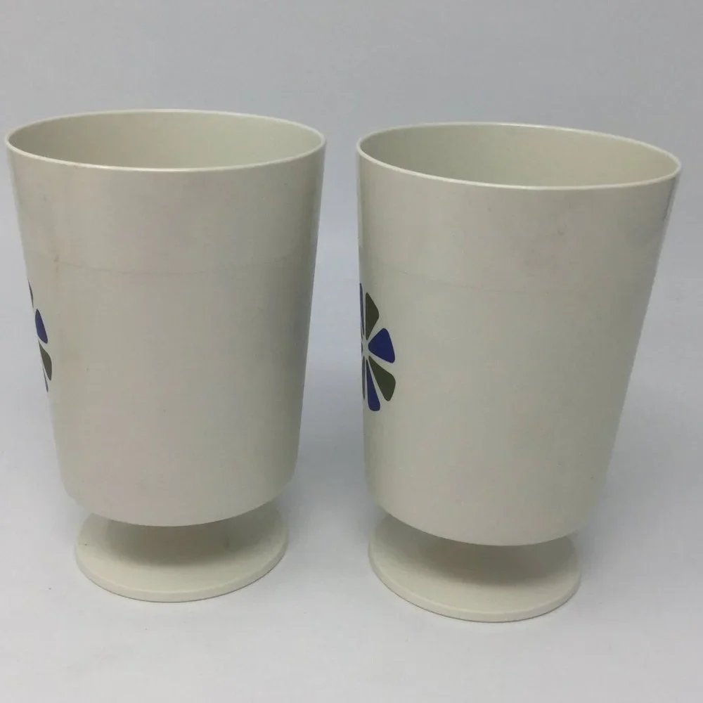 David Douglas MidCentury Plastic Cups 4